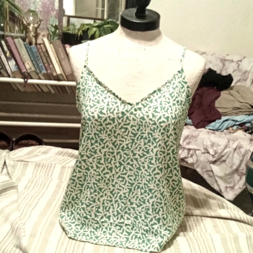 Green Patterned Womens Tank Top Blouse A New Day Sz S Adjustable Straps